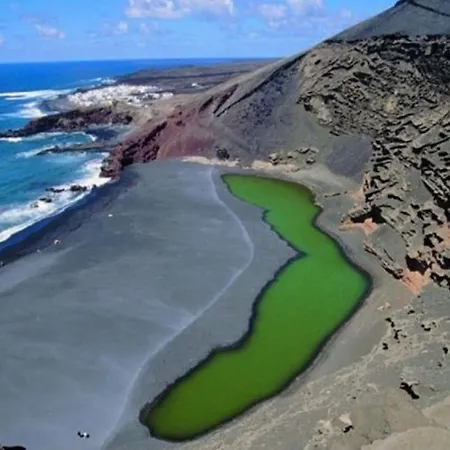 Duplex Vista Mar Holiday home